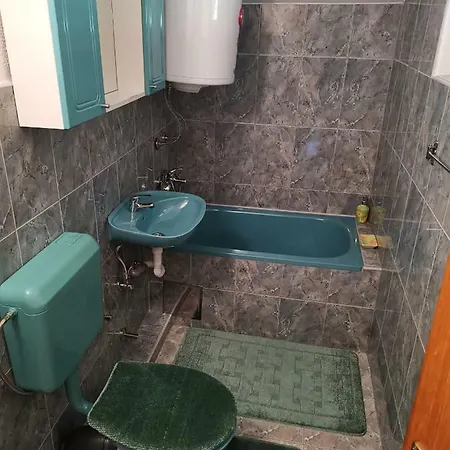 Anesa * Rakovica